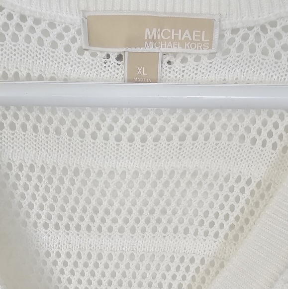 White Crochet V-Neck Sweater - Picture 6 of 7